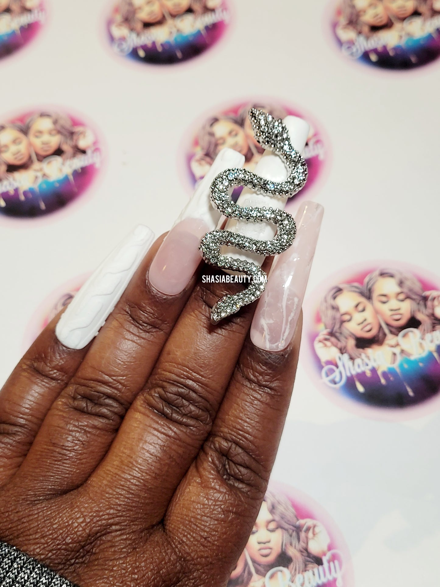 Bling XXL Snake Nail Charms